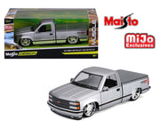 (Preorder) Maisto 1:24 1993 Chevrolet 454 SS Pickup Custom – Silver with Grey Two Tone – Maisto Design – Mijo Exclusives