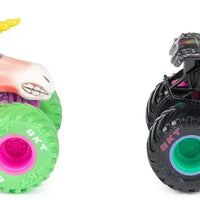 Monster Jam Nitro Neon, Sparkle Smash Vs. Max-D