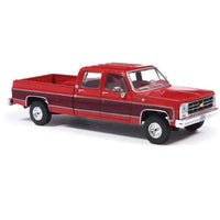 IXO Models 1979 Chevrolet Scottsdale K20 - Carmine Red & Dark Carmine Red