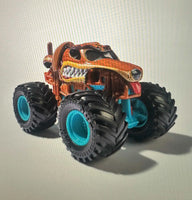 Monster Jam 1:64, Official Monster Mutt Monster Truck - Brand New!!! Now Then & Forever Collectibles