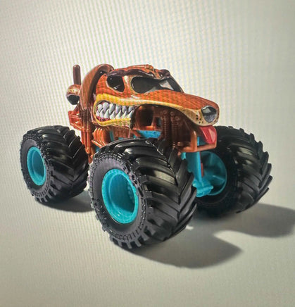 Monster Jam 1:64, Official Monster Mutt Monster Truck - Brand New!!! Now Then & Forever Collectibles