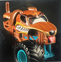 Monster Jam 1:64, Official Monster Mutt Monster Truck - Brand New!!!