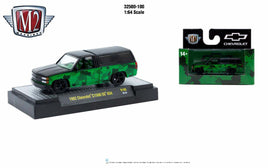 M2 Machines Auto-Thentics Release 100 - 1992 Chevrolet C1500 SS454