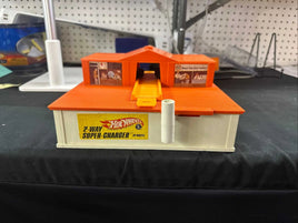 Vintage Like New 1968 Rare Super-Charger Hot Wheels 2 Way SuperCharger Toy Car Garage Now Then & Forever Collectibles