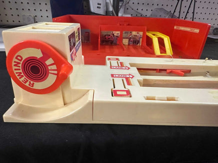 Vintage 1981 Mattel Hot Wheels Inside Track Sto & Go Playset Carrying Case Now Then & Forever Collectibles