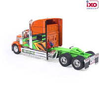 IXO 1:64 2010 International Lonestar - Orange and Green