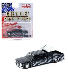 M2 Machines 1:64 1973 Chevrolet Cheyenne Super 30 Stars & Stripes – MiJo Exclusives Limited Edition