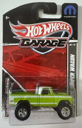 Hot Wheels Garage '70 Dodge Power Wagon Green #05/15