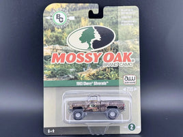 Auto World 1983 Chevy Silverado Mossy Oak Big Country 1/64