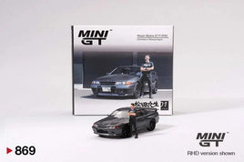 MINI-GT MGT00869-R NISSAN - SKYLINE GT-R (R32) NISMO RHD 1992 WITH TSUGIO MATSUD