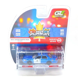Greenlight 2008 Crown Victoria Hot Pursuit Canada Special RCMP
