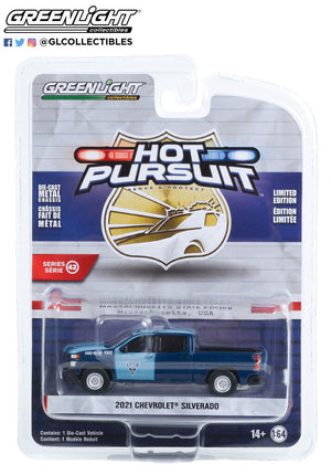 Greenlight 1:64 Hot Pursuit Series 42 2021 Chevrolet Silverado Massachusetts